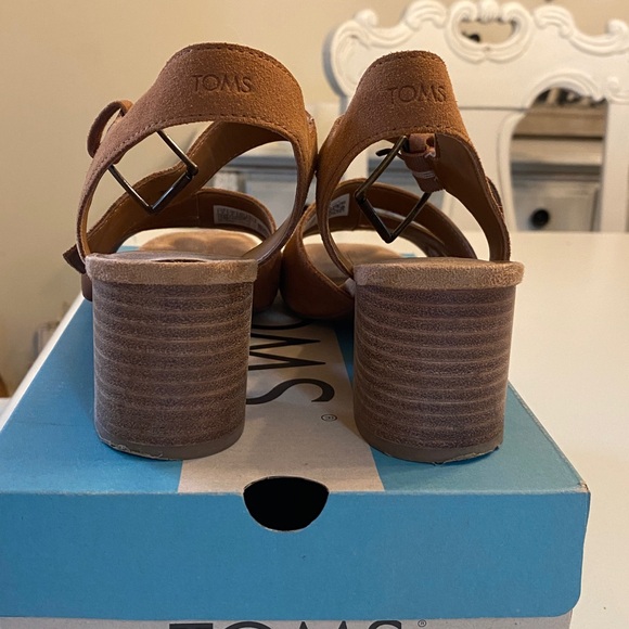 Toms | Estella | Tan Leather/Suede Block Heel Sandals - Picture 14 of 15